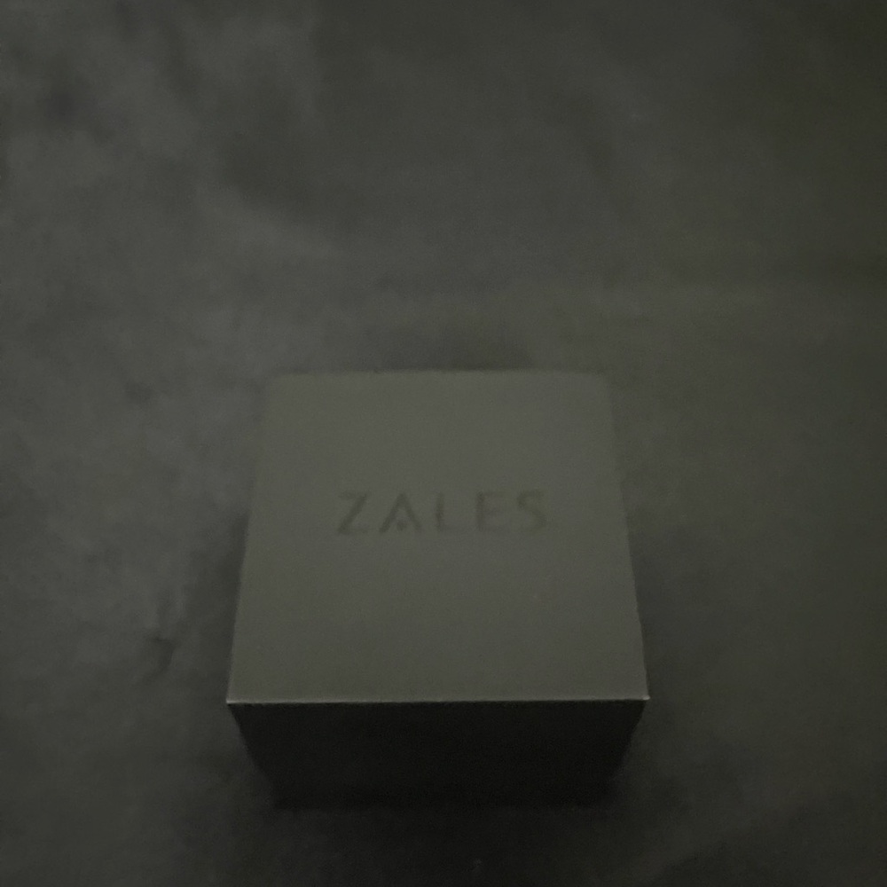 Beautiful Diamond and gold Stud.